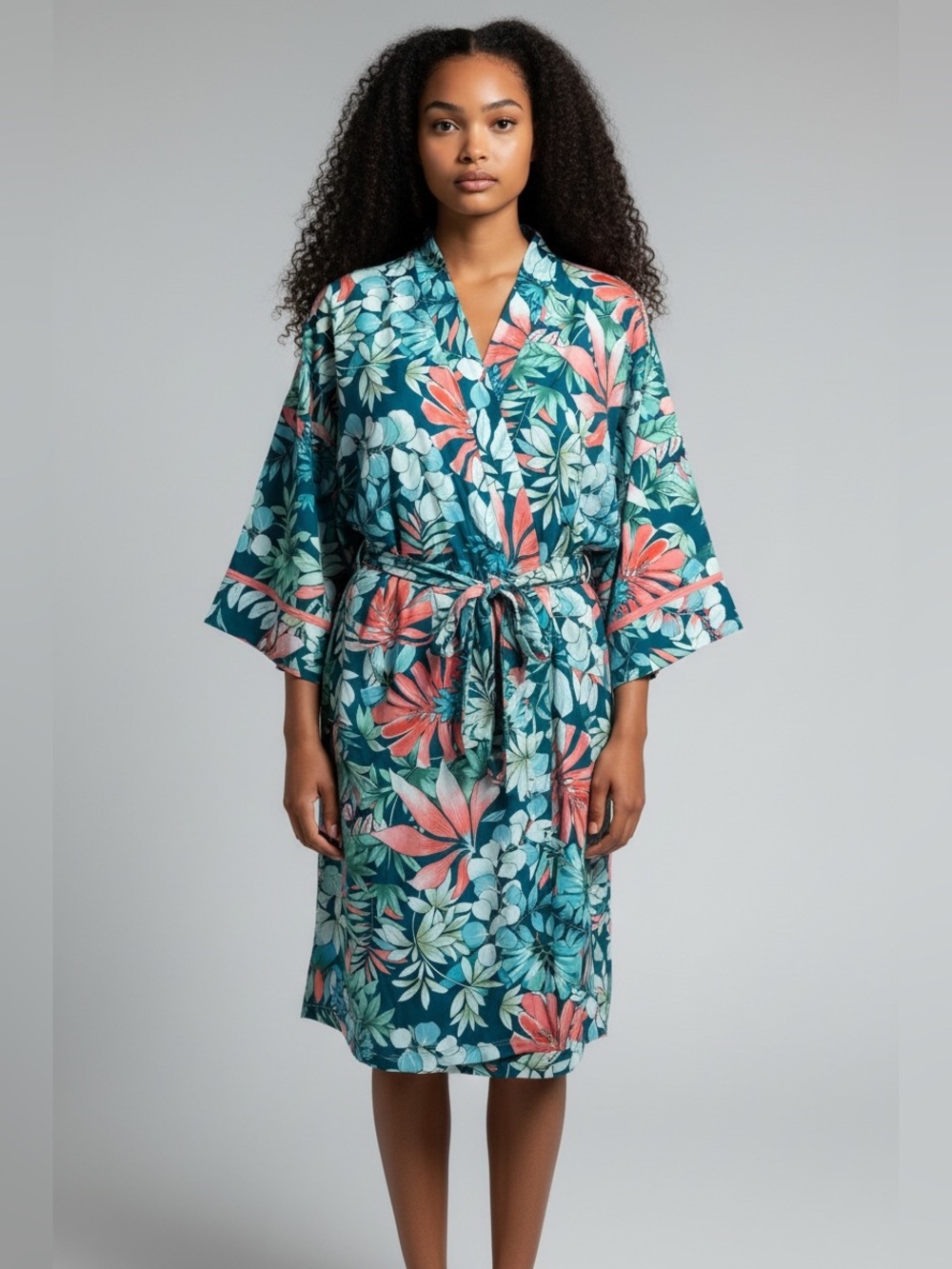 Linea Donatella NWT Women’s Ceralvo Tropical Printed Knee Length Robe. Size S/M.